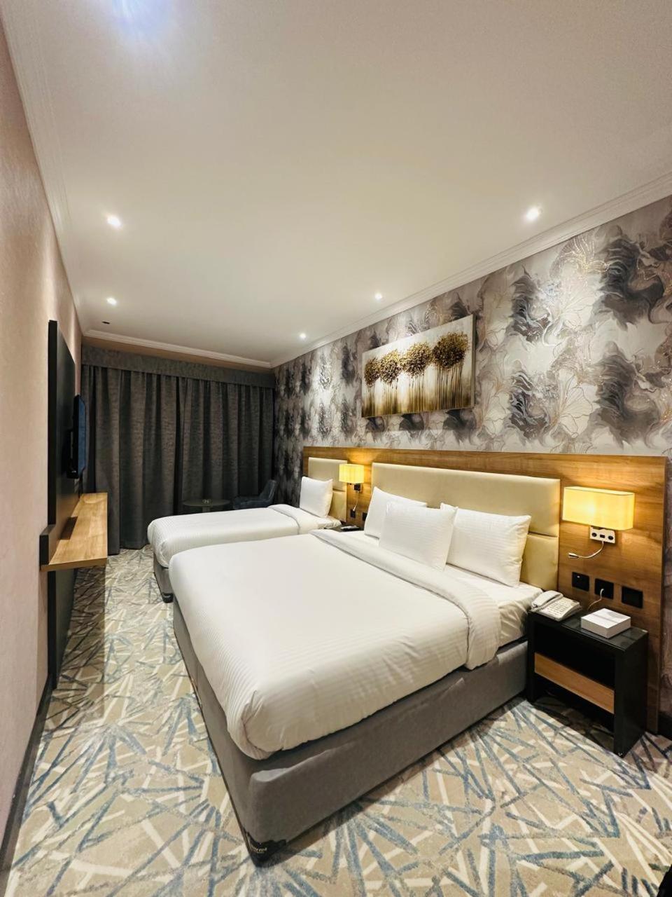 Sky Park Hotel Dubai Esterno foto